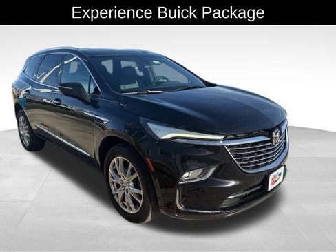 Used 2023 Buick Enclave Essence w/ Experience Buick Package image 4