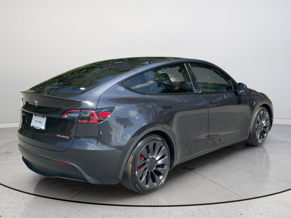 Used 2025 Tesla Model Y Performance AWD/4WD image 10