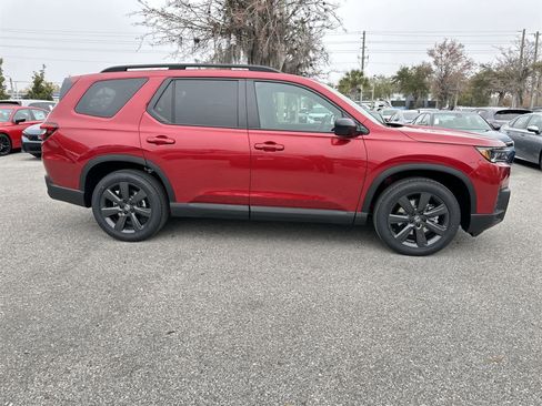 New 2026 Honda Pilot Sport image 7