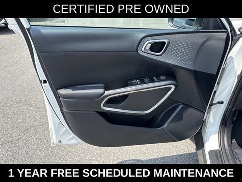 Used 2023 Kia Soul S FWD image 13