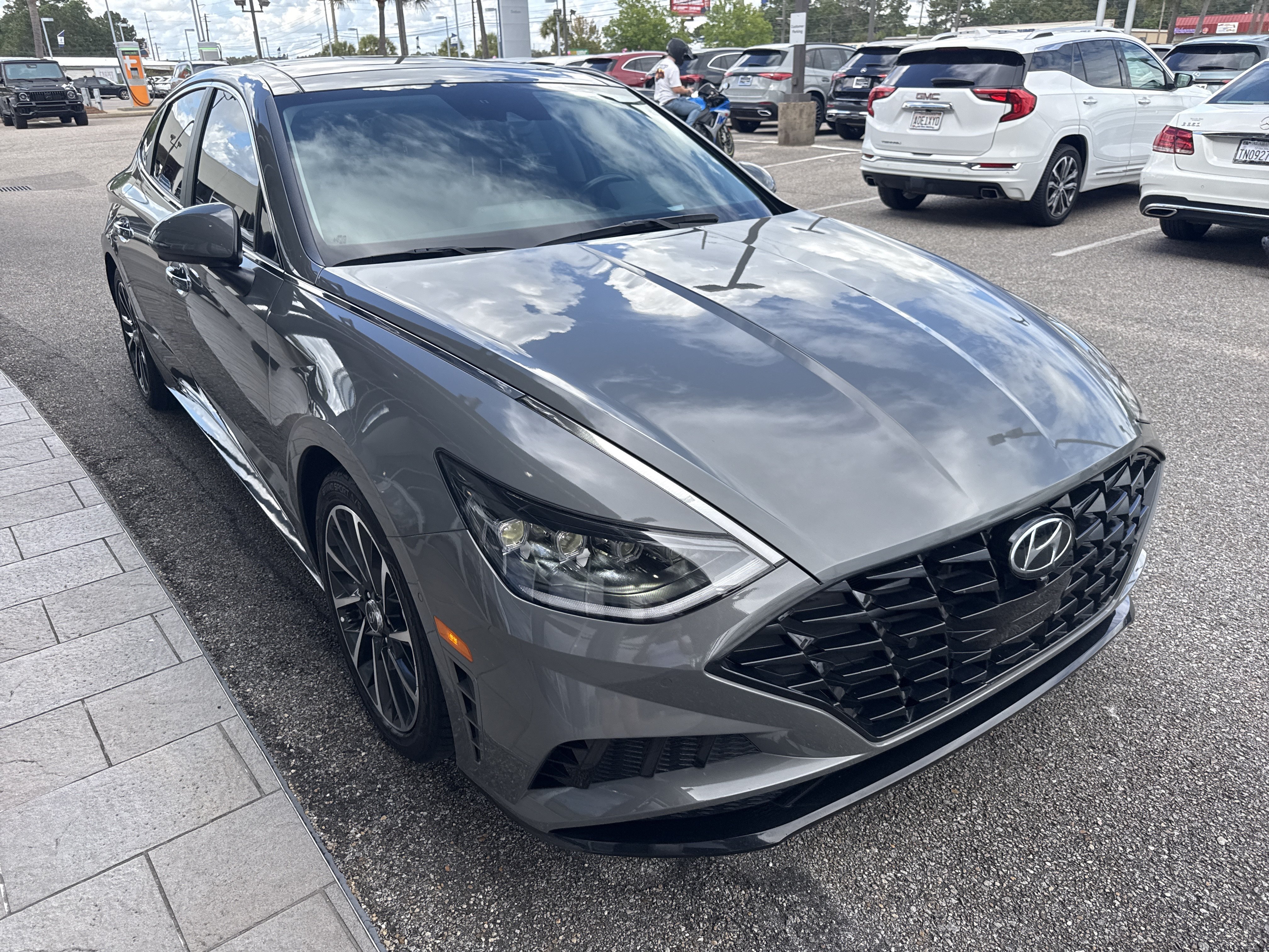 Used 2022 Hyundai Sonata Limited FWD image 5