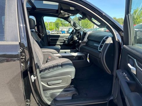 New 2026 RAM 1500 4x4 Crew Cab image 26