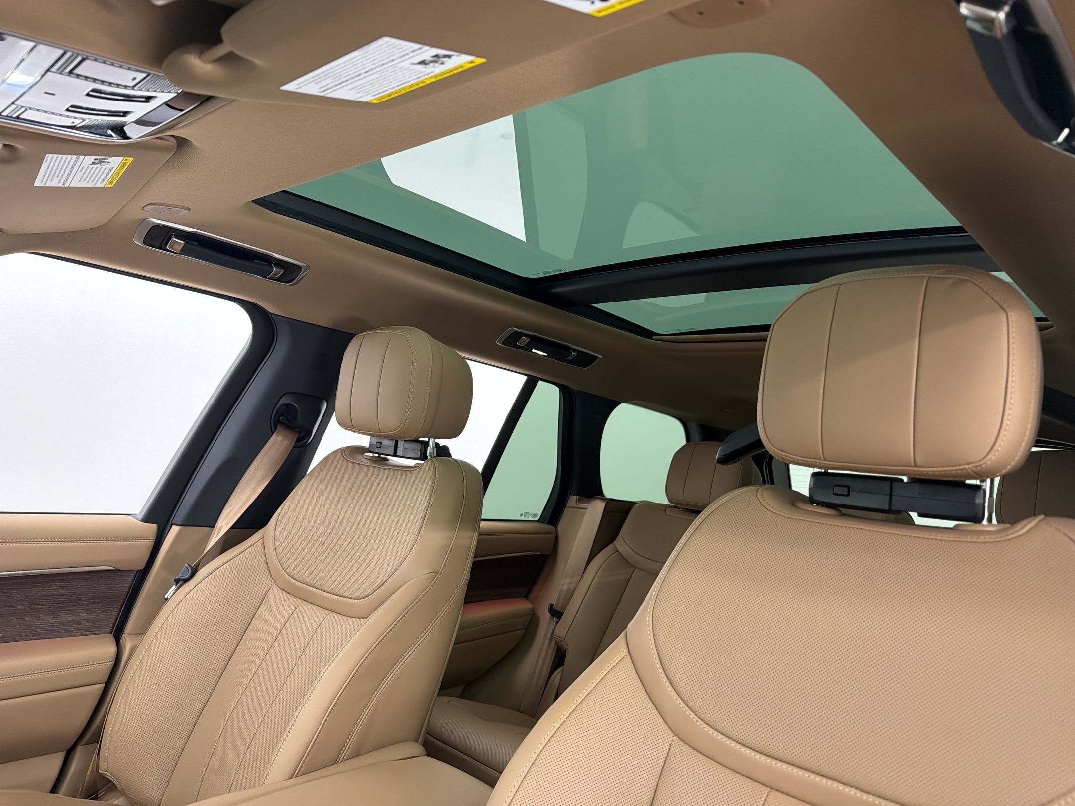 New 2026 Land Rover Range Rover SE AWD/4WD image 23