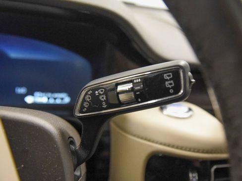 Used 2023 Lincoln Aviator Reserve w/ Equipment Group 201A image 29