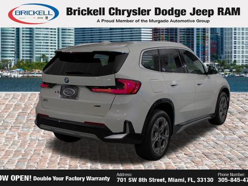 Used 2025 BMW X1 xDrive28i AWD/4WD image 4