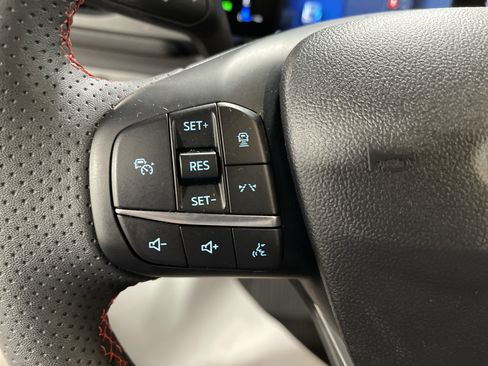 Used 2023 Ford Escape ST-Line w/ Tech Pack #1 image 18