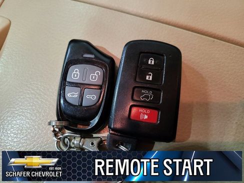 Used 2015 Toyota Highlander Limited image 15