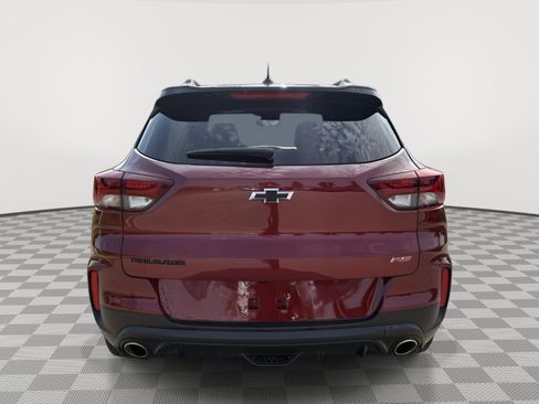 Used 2023 Chevrolet TrailBlazer RS w/ Sun and Liftgate Package FWD image 4