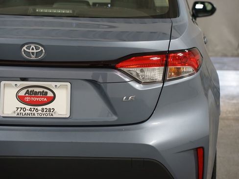 Certified 2021 Toyota Corolla LE FWD image 10