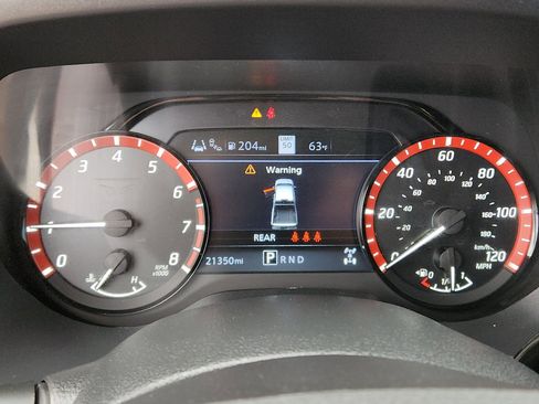 Used 2024 Nissan Titan PRO-4X w/ Pro-4x Convenience Package image 17