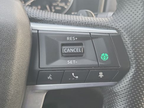 Used 2025 Mitsubishi Outlander SE AWD/4WD image 23