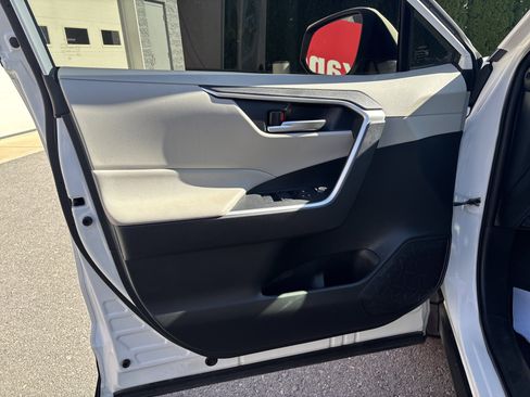 Used 2019 Toyota RAV4 XLE w/ All Weather Liner Package AWD/4WD image 16