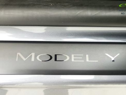 Used 2026 Tesla Model Y Performance AWD/4WD image 33