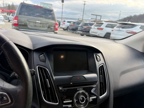 Used 2018 Ford Focus Titanium image 27