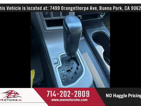 Used 2016 Toyota Sequoia SR5 w/ Premium Package image 38