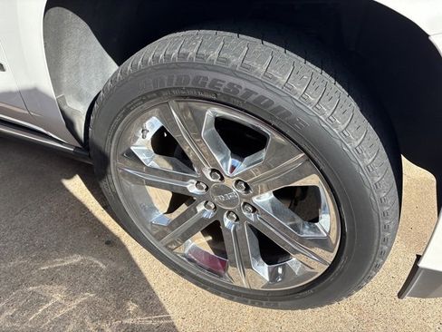 Used 2018 GMC Yukon Denali w/ Denali Ultimate Package image 11