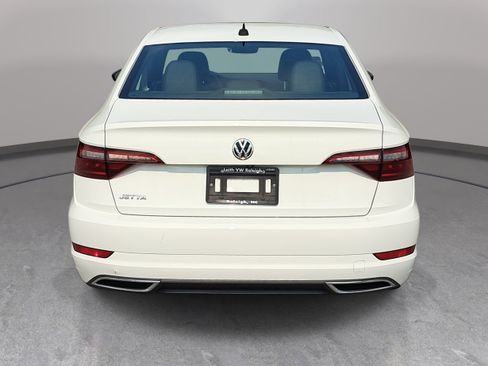 Used 2020 Volkswagen Jetta R-Line w/ R-Line Cold Weather Package FWD image 6