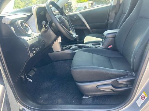 Used 2017 Toyota RAV4 LE w/ Carpet Mat Package image 6