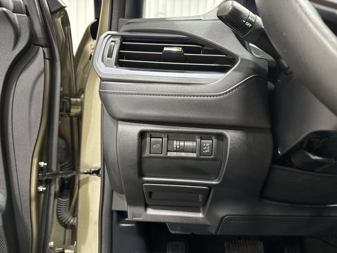 Used 2025 Subaru Forester Limited w/ Popular Package #2 AWD/4WD image 18
