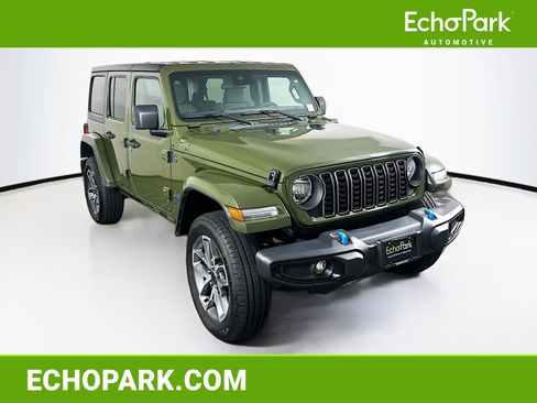 Used 2024 Jeep Wrangler Unlimited AWD/4WD image 1