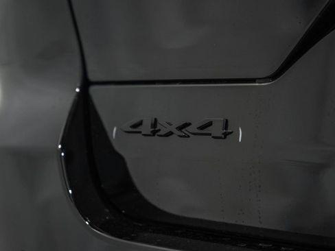 New 2025 Jeep Grand Cherokee Altitude image 7