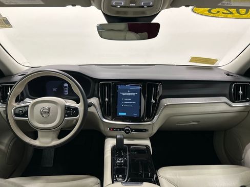 Used 2023 Volvo S60 T8 Plus image 14