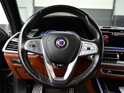 Used 2021 BMW ALPINA XB7 image 8