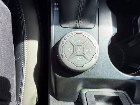 New 2026 Ford Bronco Outer Banks w/ Sasquatch Package image 30