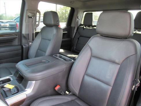 Used 2022 GMC Sierra 1500 Elevation w/ Elevation Premium Package image 19