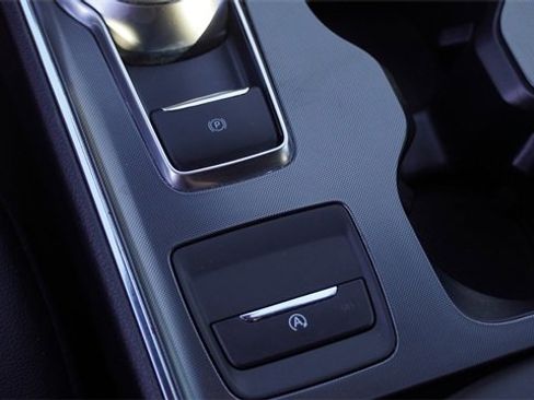 Used 2023 Ford Edge ST-Line image 26