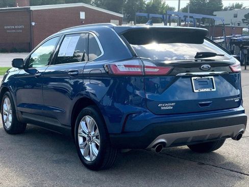 Used 2020 Ford Edge Titanium image 11