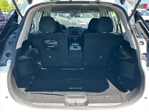 Used 2018 Nissan Rogue S image 24