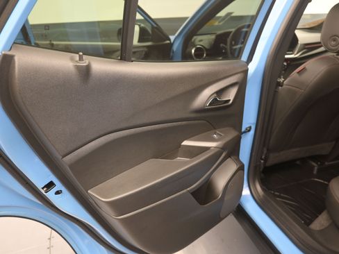 Used 2024 Chevrolet Trax RS w/ Driver Confidence Package image 18