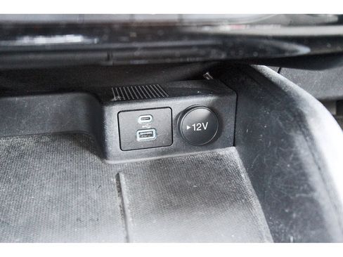 Certified 2022 Ford Escape SE w/ SE Sport Appearance Package FWD image 29