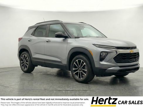 Used 2025 Chevrolet TrailBlazer LT w/ Driver Confidence Package AWD/4WD image 1