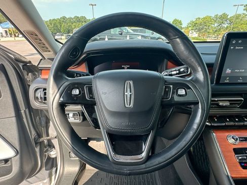 Used 2021 Lincoln Aviator Reserve w/ Equipment Group 202A AWD/4WD image 18