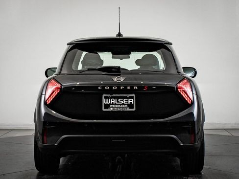 Certified 2025 MINI Cooper S image 7