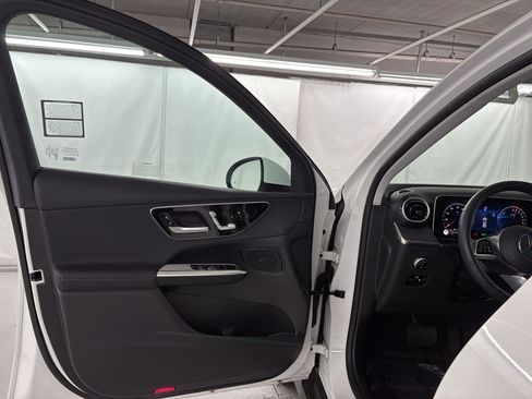 Certified 2025 Mercedes-Benz GLC 350e 4MATIC image 14