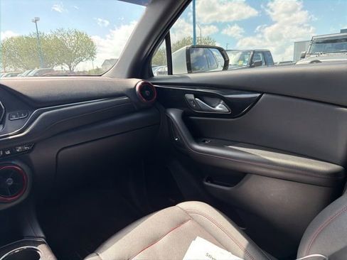 Used 2022 Chevrolet Blazer RS w/ Enhanced Convenience Package image 19