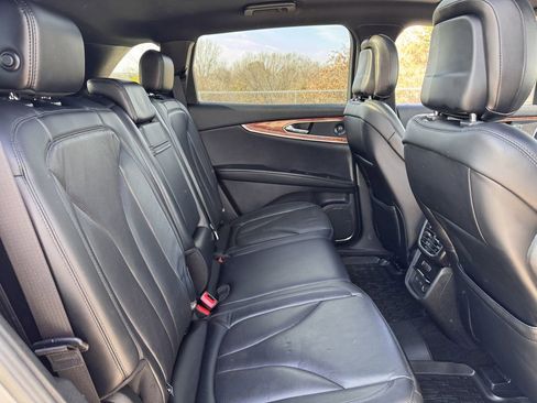 Used 2020 Lincoln Nautilus Reserve image 28