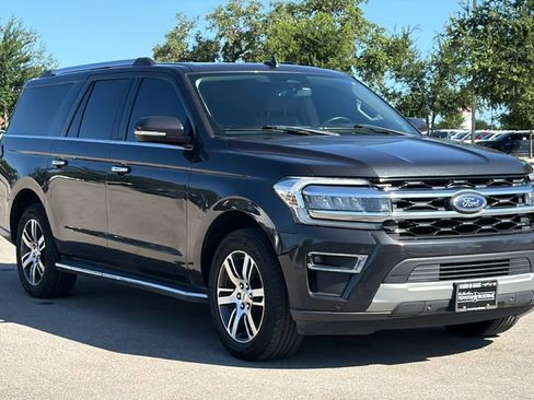 Used 2023 Ford Expedition Max Limited RWD image 3