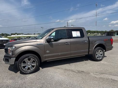 Used 2018 Ford F150 King Ranch w/ Equipment Group 601A Luxury AWD/4WD image 2