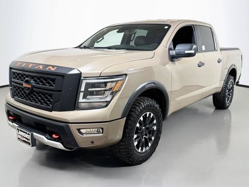 Used 2021 Nissan Titan PRO-4X w/ Pro-4x Convenience Package AWD/4WD image 1