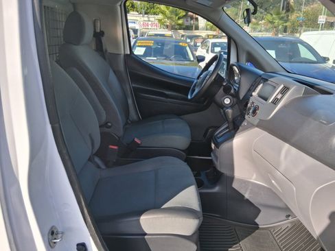 Used 2021 Nissan NV200 SV w/ Back Door Glass Package FWD image 8