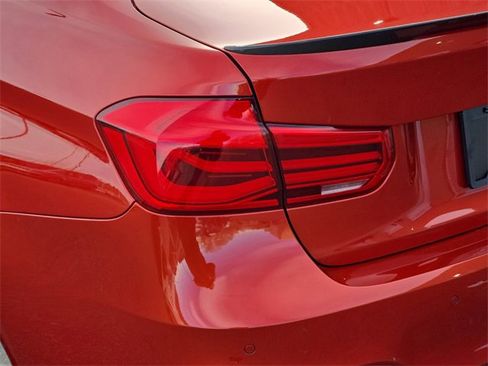 Used 2018 BMW M3 image 35