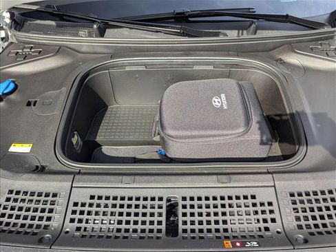 New 2026 Hyundai Ioniq 9 SEL image 16