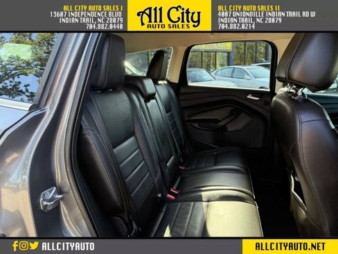 Used 2014 Ford Escape Titanium w/ Equipment Group 401A AWD/4WD image 29
