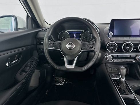 Certified 2025 Nissan Sentra SV FWD image 30