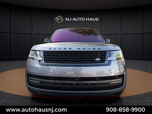 Used 2023 Land Rover Range Rover SE AWD/4WD image 9