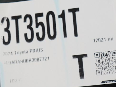 Used 2024 Toyota Prius Limited image 34